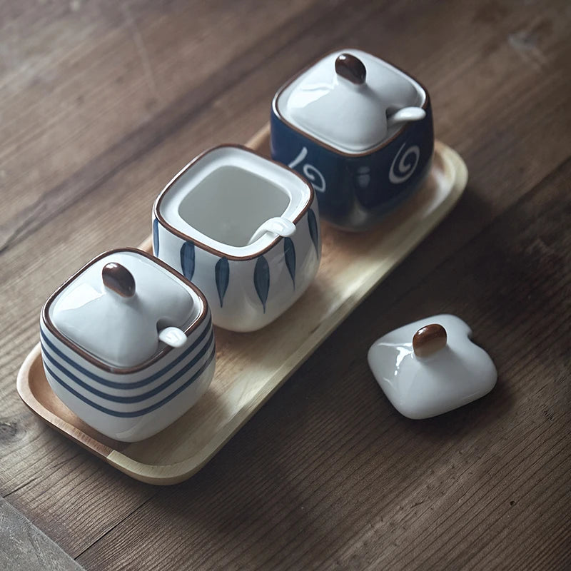 Estilo japonês tempero garrafa cerâmica saleiro cozinha recipiente de armazenamento de alimentos doméstico pimentão pimenta shaker dispensador de alimentos