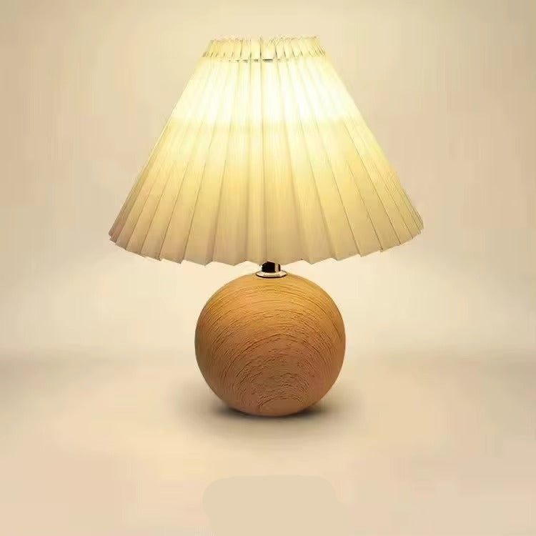 Luminária de Mesa Redonda em Madeira com Linho