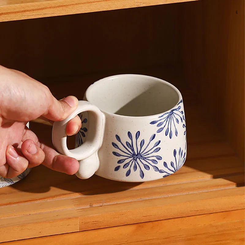 Copo de café cerâmico criativo, caneca azul e branca da ânfora, caneca da aveia do leite do café da manhã, chávena inglesa da camélia da tarde, 350ml