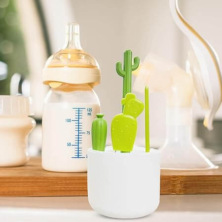 Escova para copos divertida em formatos variados de cactus, o kit acompanha quatro peças distintas.
