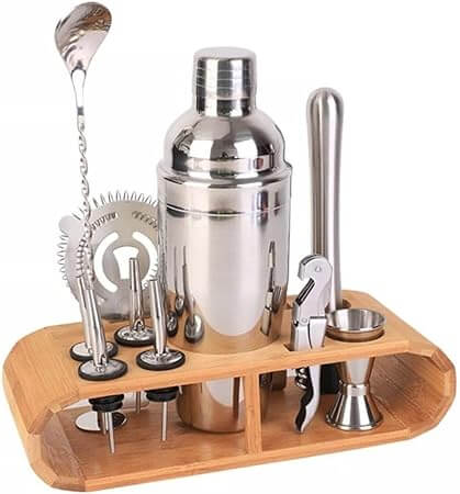 Kit para coquetelaria em base de madeira com diversos itens expostos, Kit de Coquetelaria Bamboo Completo, Kit para Bebidas, Kit para Coqueteis, Kit para Bebidas Alcoólicas, Kit de Coquetelaria em Bambu, Kit de Coquetelaria, Kit Coquetelaria, Kit Barman, Conjunto para Drinques, Conjunto para Bebidas, Conjunto para Bebidas, Alcoólicas, Conjunto de Coquetelaria em Bambu, Conjunto de Coquetelaria, Conjunto Coqueteleira, Conjunto Barman, Loja Comprinha do Futuro