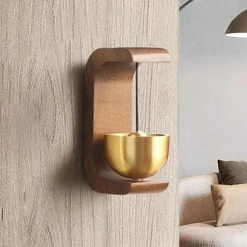 Sino do Vento de Madeira Dourado