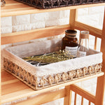 Bandeja de Rattan Decoração Elegante, Bandeja de Rattan, Decoração Elegante para Casa, Acessórios de Rattan, Bandeja Decorativa, Decoração de Mesa Rattan, Bandeja de Servir Estilosa, Rattan para Sala de Estar, Bandeja de Rattan Luxo, Organizador de Mesa RattanBandeja Rattan Artesanal, Fruteira em Rattan, Cesto Decorativo, Loja Comprinha do Futuro